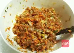 Illustration of how to make steamed mutton dumplings 5