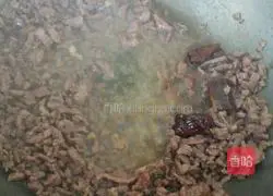 Illustration of how to make stir-fried beef cubes 4