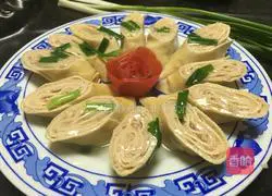 Illustration of how to make thousands of meat rolls 16