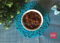 Illustration of how to make pizza sauce 14