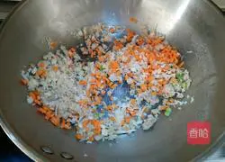 Illustration of how to make braised noodles with pork and enoki mushrooms 3