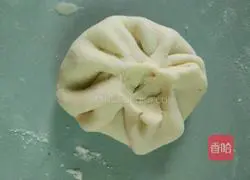 Illustration of how to make sesame candy buns 12