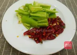 Illustration of how to make spicy chicken legs 5