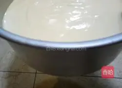 Illustration of how to make chiffon cake 15