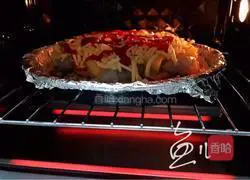 Illustration of how to make pineapple and shrimp pizza 18