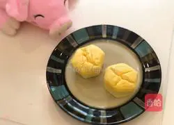 Illustration of how to make kumquat jam cake 8