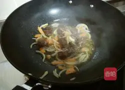 Braised Beef Noodles (Fresh Stir-fried Version) Recipe Illustration 4