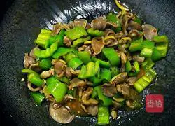 Illustration of how to make Thai delicious chicken gizzards 15