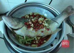 Illustration of how to make steamed seabass for lazy people 4