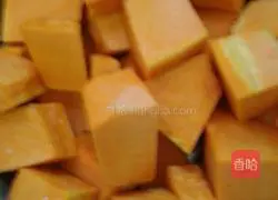 Family version Illustration of how to make steamed pork in pressure cooker 12