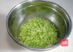 Illustration of how to make fried green radish balls 7