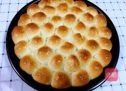 Illustration of how to make money buns 12