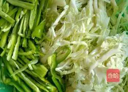 Illustration of how to make homemade lazy pickles 2