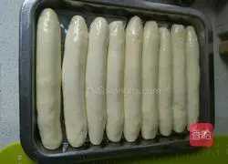 Illustration of how to make onion, green pepper and tenderloin mixed with slivers 5