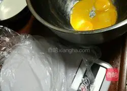 Illustration of how to make chiffon cake 2