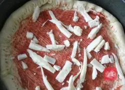 Nine-inch sausage Fish tofu pizza recipe 8