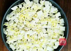 Illustration of how to make lazy bun fruit pizza 5