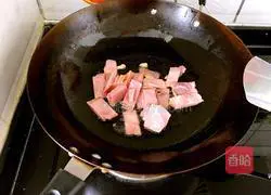 Illustration of how to make fried seafood mushrooms with bacon 6