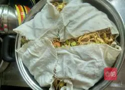 Illustration of making braised noodles 13