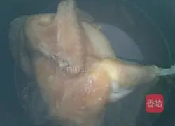 Illustration of how to braise chicken in rice cooker 6