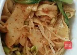 Illustration of how to make authentic Shaanxi fried noodles (for three persons) 8