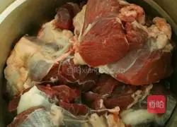 Illustration of how to make soy beef 1