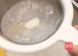 Illustration of how to make orange spotted cake roll 3