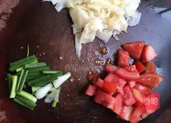 Illustration of how to make fish in sour soup 6