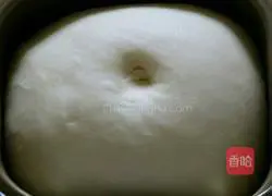 Simple bread making illustration 5