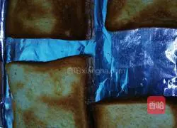 Illustration of how to make toast 4