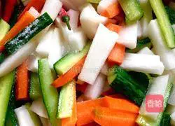 Illustration of how to make simple homemade kimchi 6