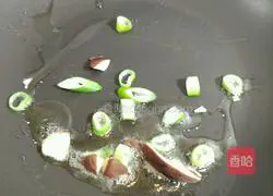 Illustration of how to cook pork belly with kimchi 3