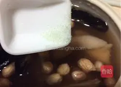 Peanut ribs Illustration of how to make earthen pot soup 5