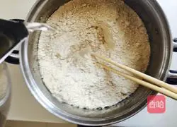 Illustration of how to make cold oatmeal noodles 2