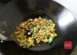 Illustration of making pizza with electric grill 5