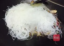 Illustration of how to make homemade assorted fried rice noodles 6