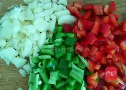 Illustration of how to steam Wuchang fish with garlic and pepper 3