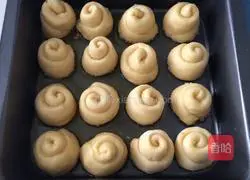 Honey Bun Recipe Illustration 11