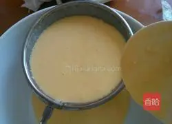 Illustration of how to make rice cooker cake 3