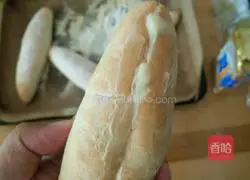 Illustration of how to make French bread 13