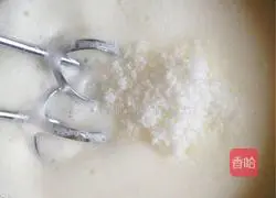 Matcha Honey Bean Cake Roll Recipe Illustration 8