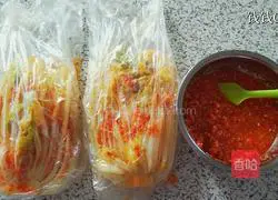 Illustration of how to make authentic Northeastern pickles and spicy cabbage 12