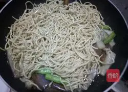 Illustration of how to make a pot of fragrant noodles 5