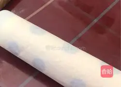 Illustration of how to make orange spotted cake roll 20