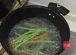 Illustration of how to make chicken leg vegetable rolls 7