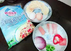 Illustration of how to make potato flavor pizza 1