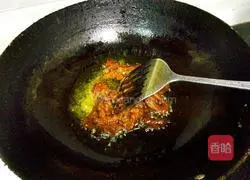 Illustration of how to make sauced elbow bones 3