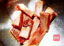 Illustration of the recipe of dry-fried salt and pepper ribs 6