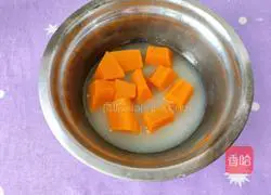 Illustration of the practice of Buddha's light shining 4