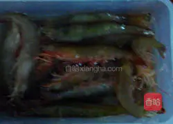 Illustration of how to make pickled drunken shrimp👍1